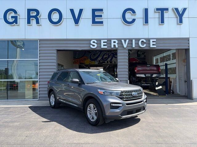 2023 Ford Explorer XLT — photo 1 of 13
