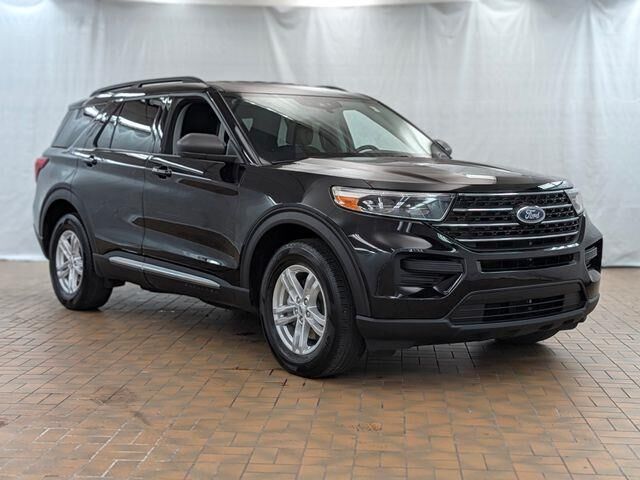 2023 Ford Explorer XLT — photo 1 of 26