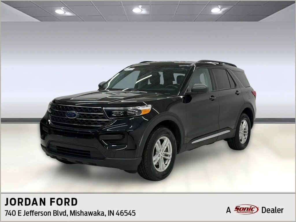 2023 Ford Explorer XLT — photo 1 of 13