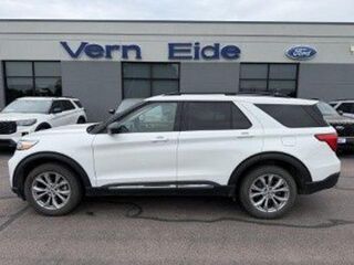 2023 Ford Explorer XLT — photo 1 of 2