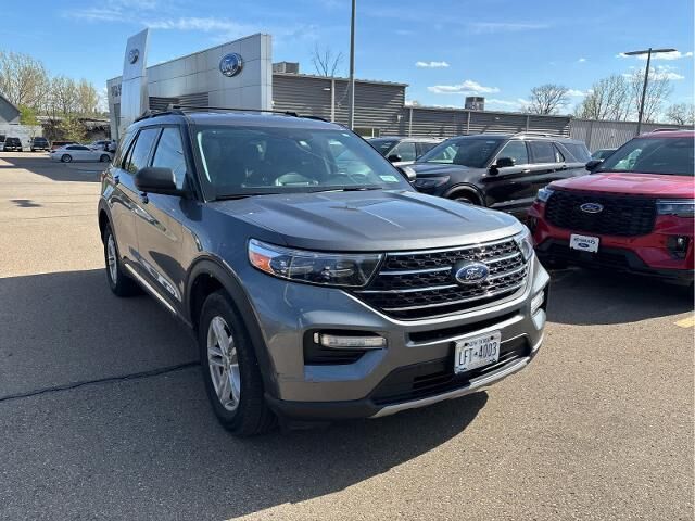 2023 Ford Explorer XLT — photo 1 of 14