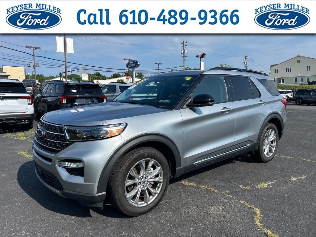 2024 Ford Explorer XLT — photo 1 of 1