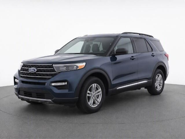 2024 Ford Explorer XLT — photo 1 of 26