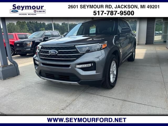 2024 Ford Explorer XLT — photo 1 of 26