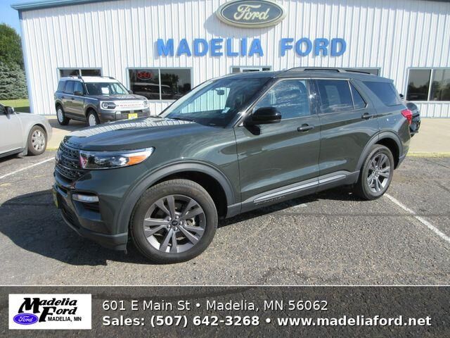 2024 Ford Explorer XLT — photo 1 of 26
