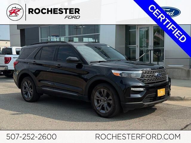 2024 Ford Explorer XLT — photo 1 of 39