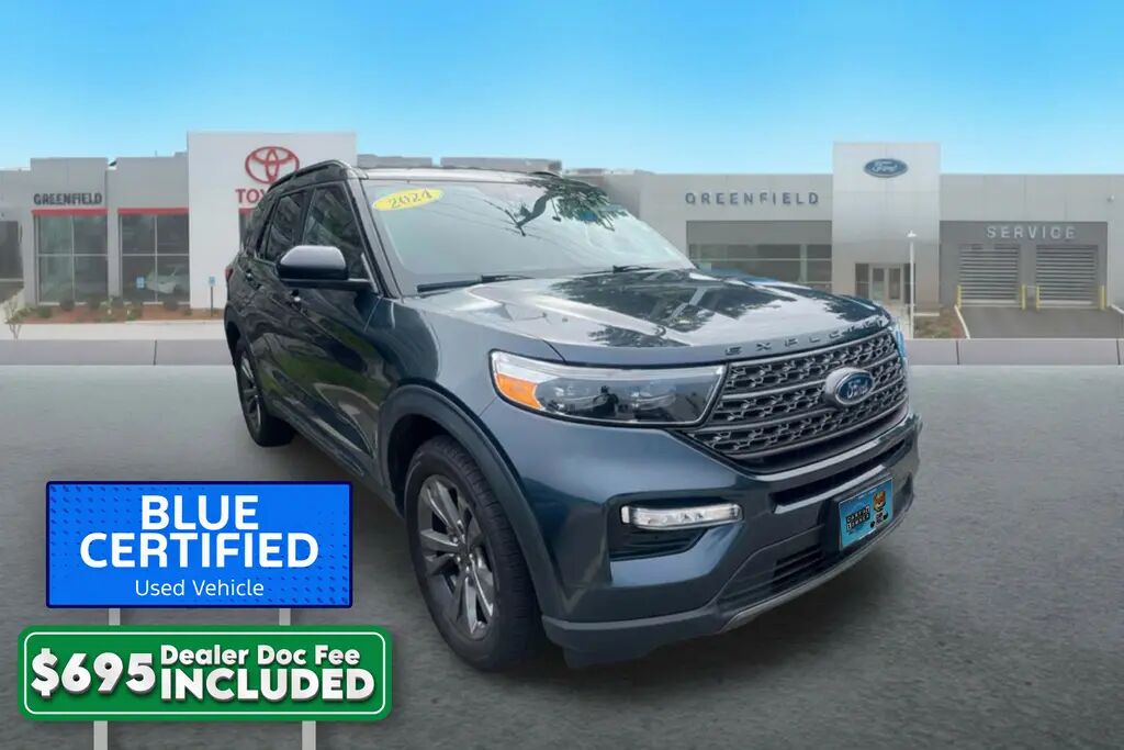 2024 Ford Explorer XLT — photo 1 of 36