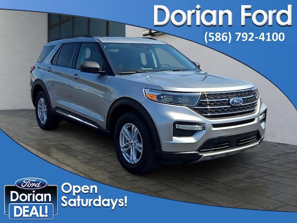 2024 Ford Explorer XLT — photo 1 of 2