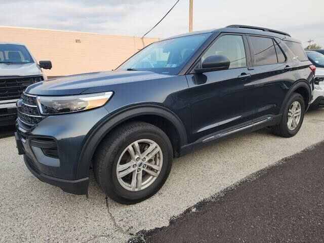 2024 Ford Explorer XLT — photo 1 of 27