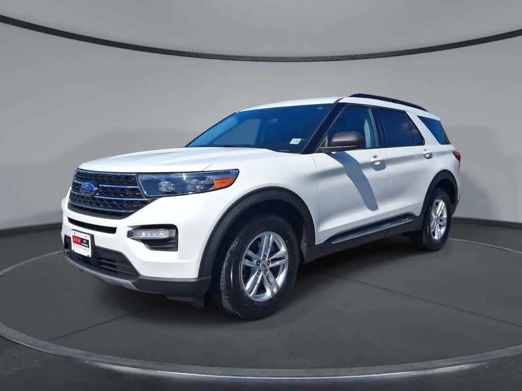 2020 Ford Explorer XLT — photo 1 of 2