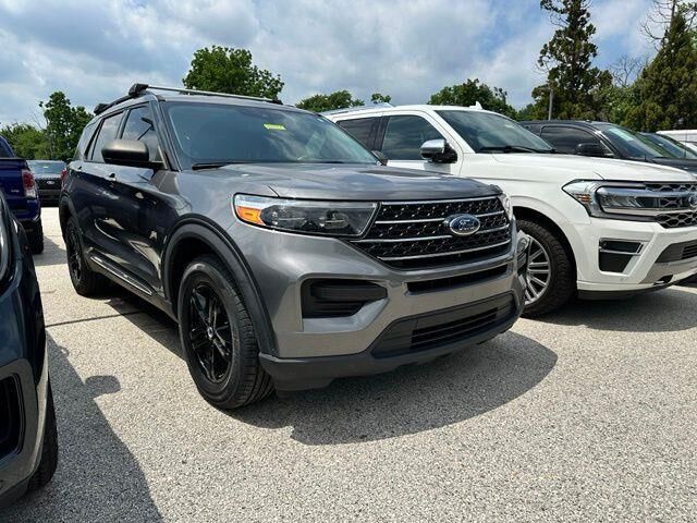2021 Ford Explorer XLT — photo 1 of 21