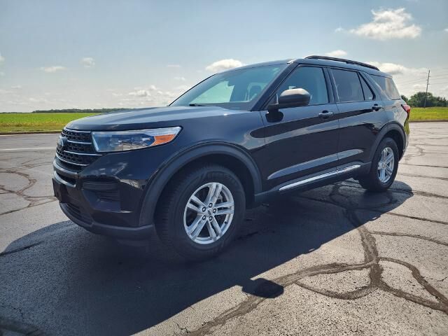 2021 Ford Explorer XLT — photo 1 of 13