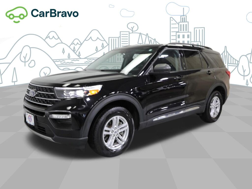 2022 Ford Explorer XLT — photo 1 of 7