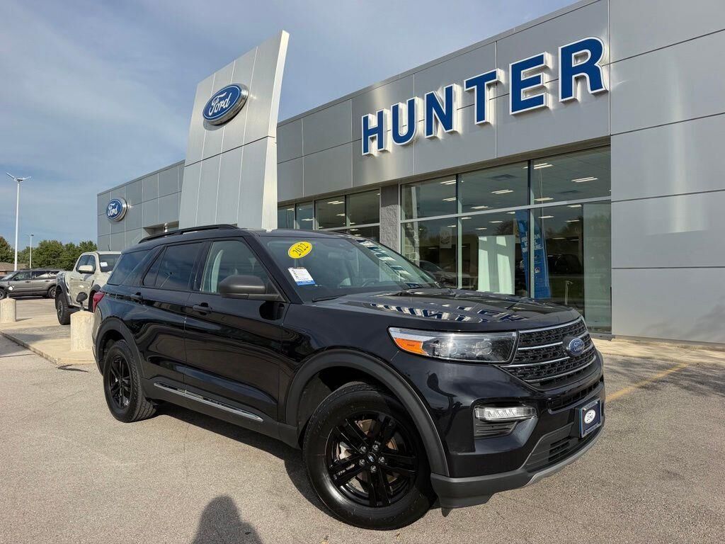 2022 Ford Explorer XLT — photo 1 of 1