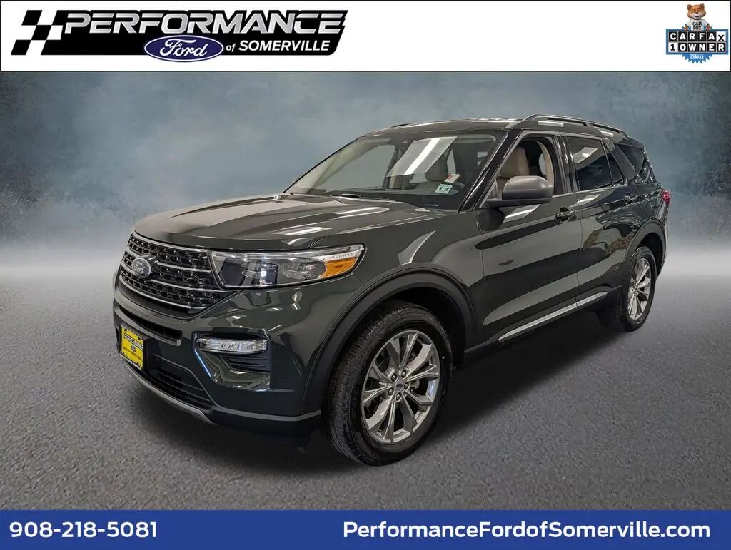 2022 Ford Explorer XLT — photo 1 of 13