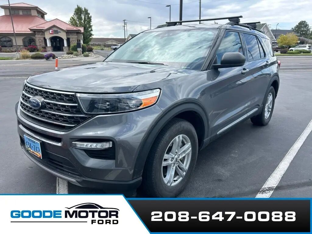 2023 Ford Explorer XLT — photo 1 of 6