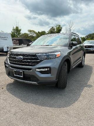 2023 Ford Explorer XLT — photo 1 of 25