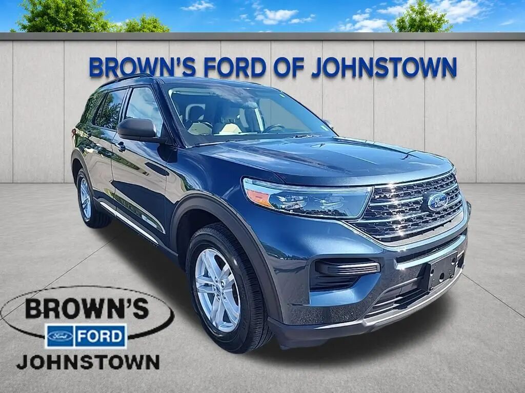 2023 Ford Explorer XLT — photo 1 of 13