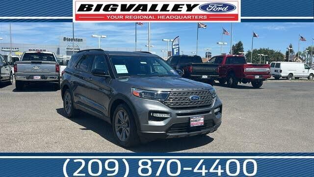 2023 Ford Explorer XLT — photo 1 of 1