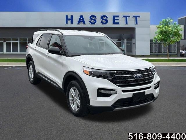 2023 Ford Explorer XLT — photo 1 of 13