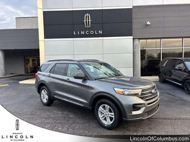 2023 Ford Explorer XLT — photo 1 of 26