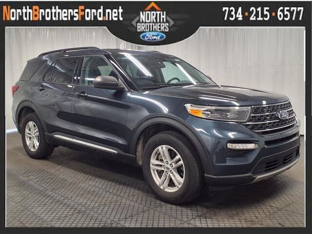 2023 Ford Explorer XLT — photo 1 of 13