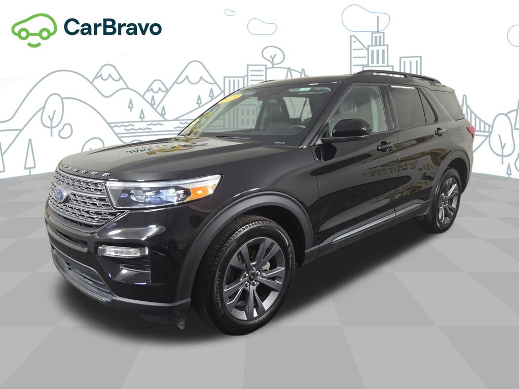 2024 Ford Explorer XLT — photo 1 of 7
