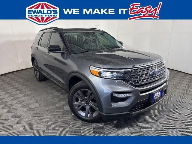 2024 Ford Explorer XLT — photo 1 of 26