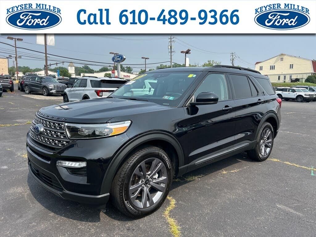2024 Ford Explorer XLT — photo 1 of 1