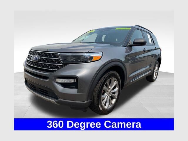 2024 Ford Explorer XLT — photo 1 of 13