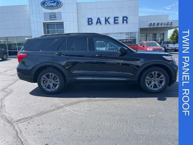 2024 Ford Explorer XLT — photo 1 of 13