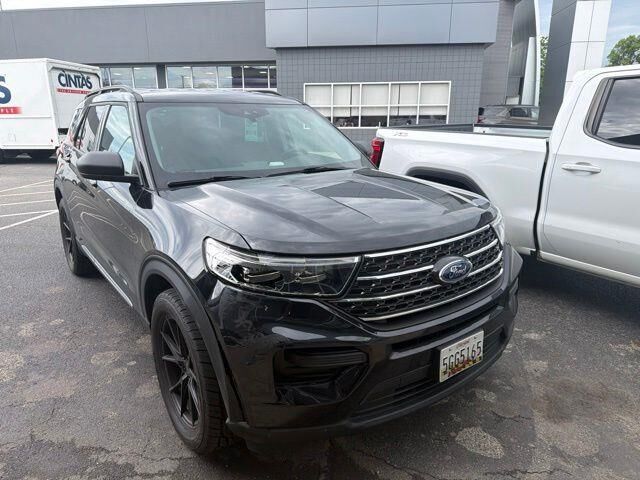 2024 Ford Explorer XLT — photo 1 of 13