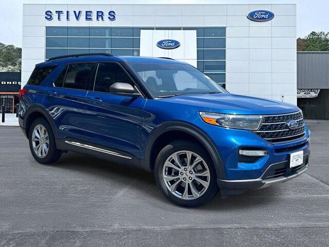 2020 Ford Explorer XLT — photo 1 of 27