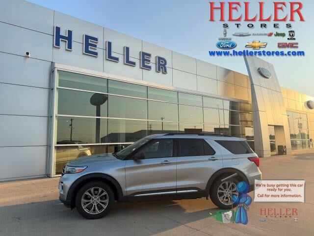 2020 Ford Explorer XLT — photo 1 of 2