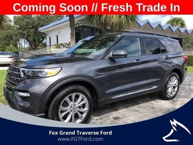 2020 Ford Explorer XLT — photo 1 of 39