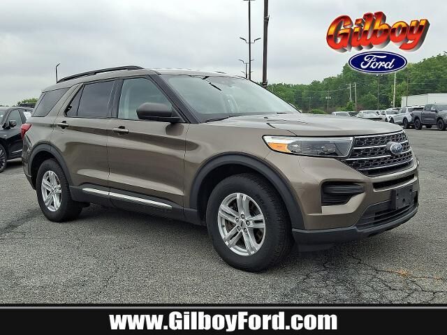 2021 Ford Explorer XLT — photo 1 of 13