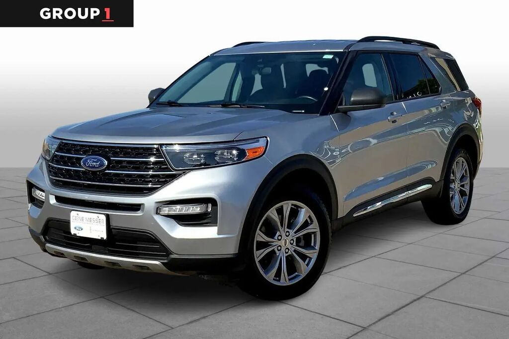 2021 Ford Explorer XLT — photo 1 of 24