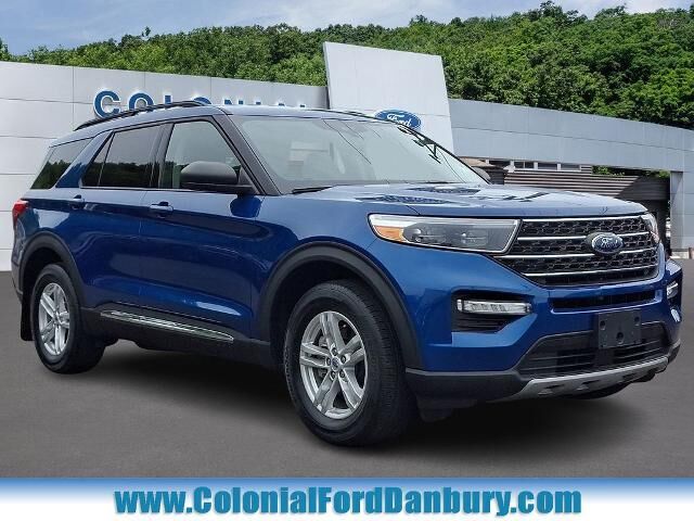 2022 Ford Explorer XLT — photo 1 of 13