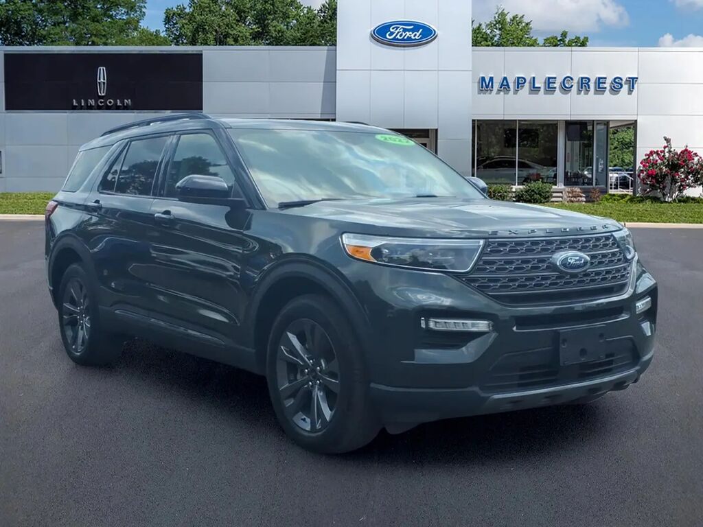 2022 Ford Explorer XLT — photo 1 of 13