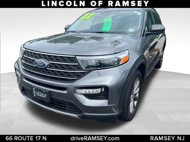 2022 Ford Explorer XLT — photo 1 of 28