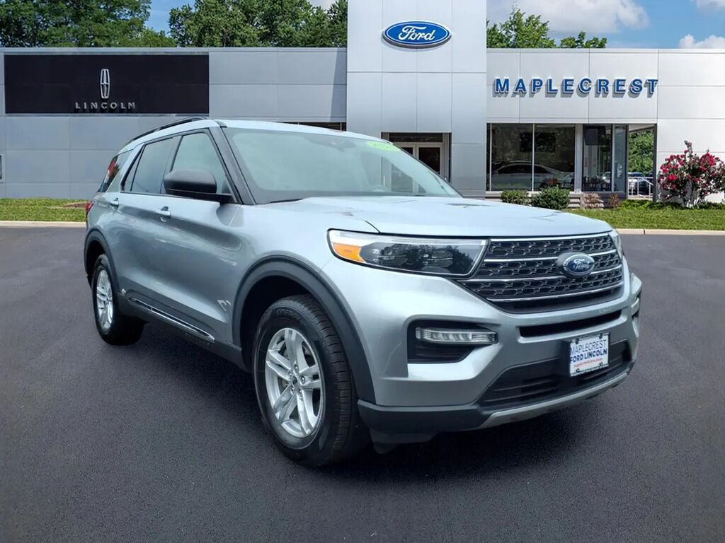 2023 Ford Explorer XLT — photo 1 of 13
