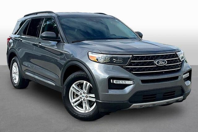 2023 Ford Explorer XLT — photo 1 of 3
