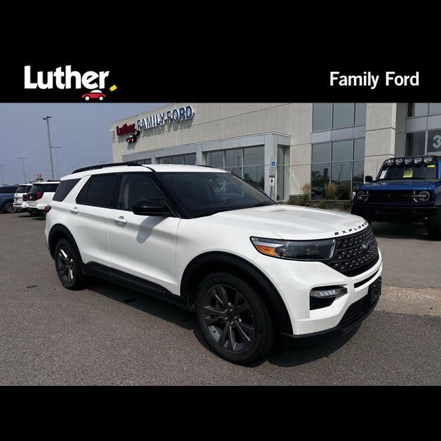 2023 Ford Explorer XLT — photo 1 of 38