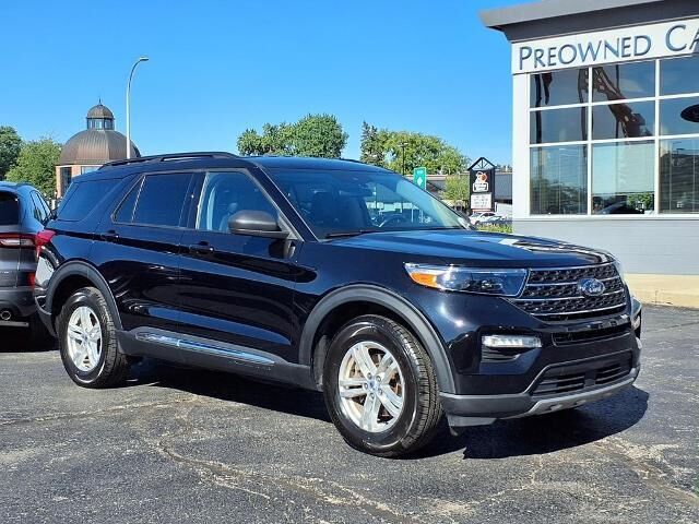 2023 Ford Explorer XLT — photo 1 of 26