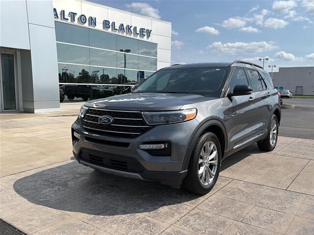 2023 Ford Explorer XLT — photo 1 of 27