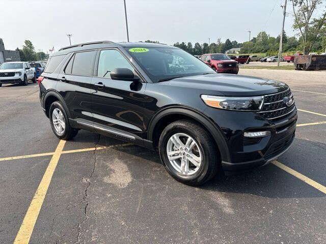 2024 Ford Explorer XLT — photo 1 of 26