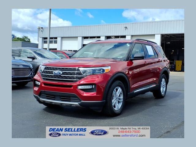 2024 Ford Explorer XLT — photo 1 of 24