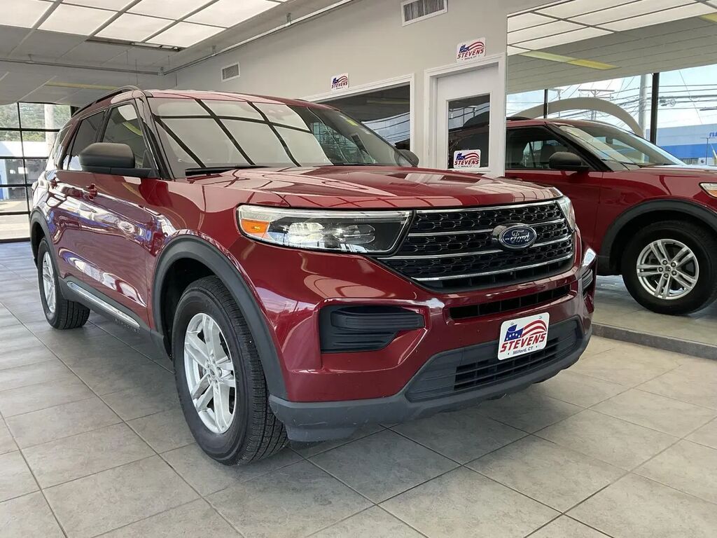 2020 Ford Explorer XLT — photo 1 of 13