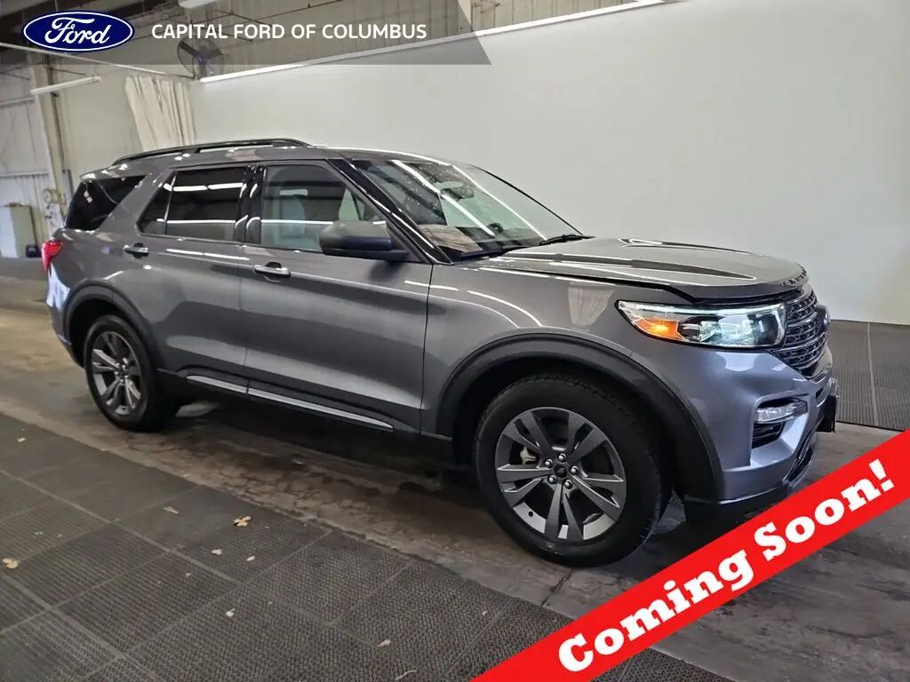 2021 Ford Explorer XLT — photo 1 of 4