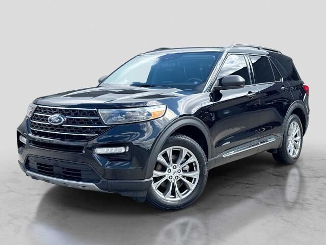 2022 Ford Explorer XLT — photo 1 of 26